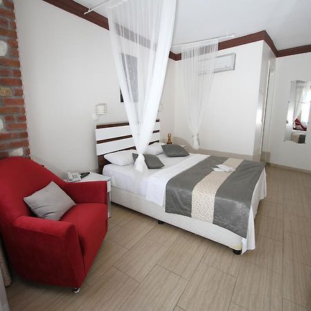Destina Hotel Бозджаада Экстерьер фото